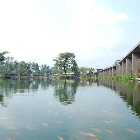 The Westlake Hotel & Resort Yogyakarta-2